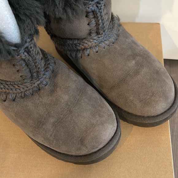 Mou Montana sheepskin/wool Boot. US size: 7 - Picture 2 of 5